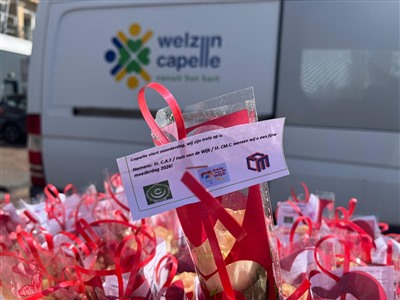 Rozen voor moeders in Capelle. 