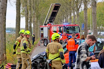 Eenzijdig ongeval op parallelweg bij Moordrecht  Eenzijdig ongeval op parallelweg bij Moordrecht