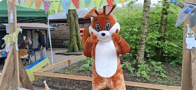 Paasactiviteiten bij Kinderboerderij Klaverweide in Capelle aan den IJssel druk bezocht.