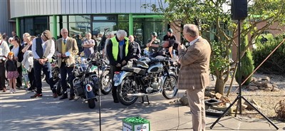 Burgemeester Han Weber geeft startschot voor 35e editie van de Hollandsche IJsselrit 2025 Burgemeester Han Weber geeft startschot voor 35e editie van de Hollandsche IJsselrit 2025
