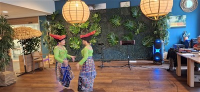 Indonesische sfeer in woonzorgcentrum de VIjverhof in Capelle aan den IJssel