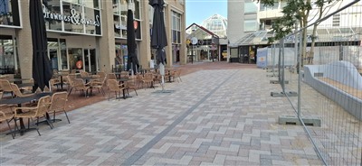 Meer ruimte op het Stadsplein nu een deel van de bestrating is afgerond