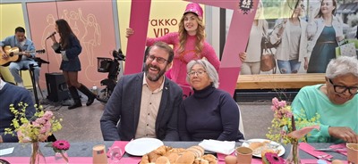 Krimpenaren genieten van feestelijk ontbijt in winkelcentrum de Crimpenhof