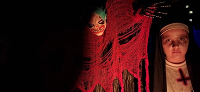 Griezelen in de Parkzoomhal in Nieuwerkerk aan den IJssel tijdens Halloween