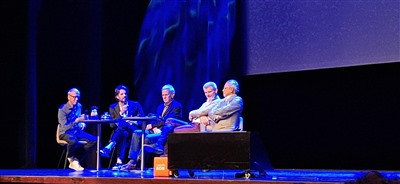 Themateravond in het Isala Theater met het thema "Beter een goede buur dan." en 25 jaar WOP in Capelle aan den IJssel