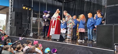 Groot feest tijdens aankomst van Sinterklaas in Capelle aan den IJssel