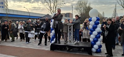 Vernieuwde Stadsplein Feestelijk geopend.