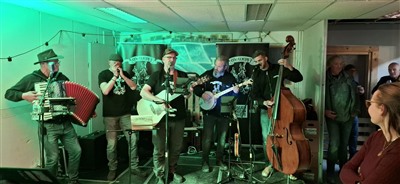 McWerff lanceert debuut-EP op zowel vinyl als CD en McWerff-bier bij Brouwerij IJssel in Krimpen aan den IJssel