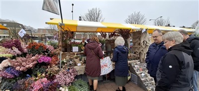 Jaarlijkse verkoping HCR gehouden op het Tuyterplein