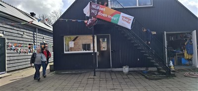 Klussen tijdens NL-Doet bij  scoutinggroep Hendrik van Halewijn.
