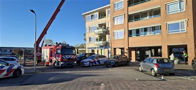 Brandweer uitgerukt voor woningbrand aan de Puccinistraat in 's-Gravenland.