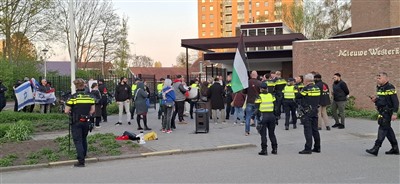 Veel politie inzet  tijdens  Pro-Palestina demonstratie bij de  Nieuwe Westerkerk 