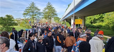 Koningsdag bracht een grote menigte op de been in het centrum van Capelle.