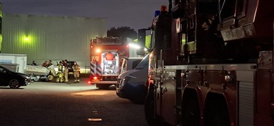 Brandweer onderzocht brandmelding in bedrijfspand Sextantstraat.