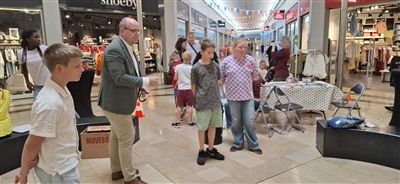 Mini Talent Markt van Kindergemeenteraad brengt plezier en steun voor goed doel 