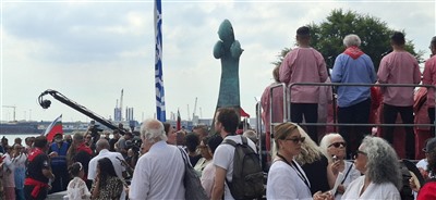 Nationaal monument Ulu Kora in Rotterdam ingehuldigd, premier Jetten biedt excuses aan Molukse gemeenschap
