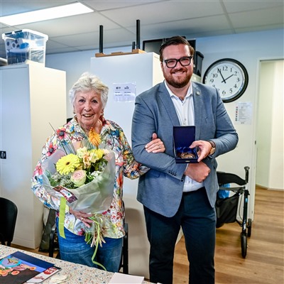 Capels Compliment voor Midi Romer