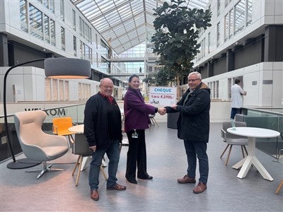 Cheque van 2.700 euro voor Stichting Vrienden van het IJsselland Ziekenhuis