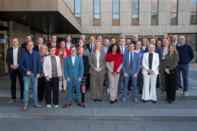 AFSCHEID KRIMPENSE RAADSLEDEN EN  UITREIKING KONINKLIJKE ONDERSCHEIDING 