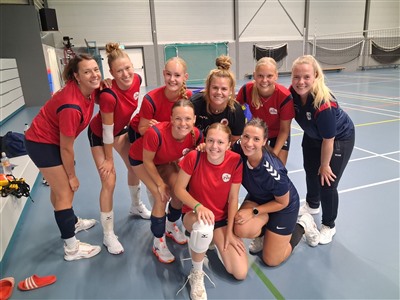 Dames Villa Dorresteijn ZVH gereed voor de tweede divisie