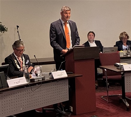 Informateurs adviseren coalitie van vier partijen; formatiegesprekken starten