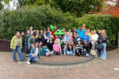 Jonge mantelzorgers beleven onvergetelijke dag in Duinrell Jonge mantelzorgers beleven onvergetelijke dag in Duinrell