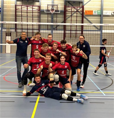  Heren van Zevenhuizen 2 pakken de winst op AVVA