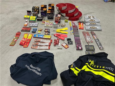 Illegaal vuurwerk aangetroffen bij controle in Moordrecht