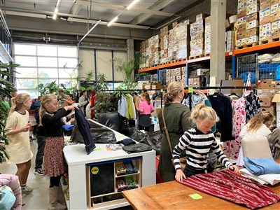 Groep 6 van Jacobus Koelmanschool in actie tegen armoede Groep 6 van Jacobus Koelmanschool in actie tegen armoede