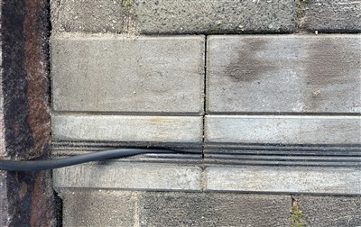 KABELGOOTTEGELS VOOR VEILIG ELEKTRISCH  LADEN IN KRIMPEN AAN DEN IJSSEL 
