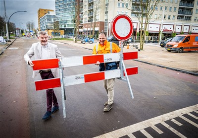Rivierweg weer open voor verkeer, Stadsplein bijna klaar! 
