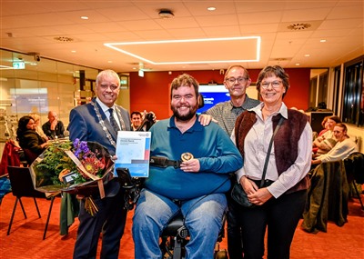 Capels Compliment voor Dennis Marck van de Adviesraad Sociaal Domein 