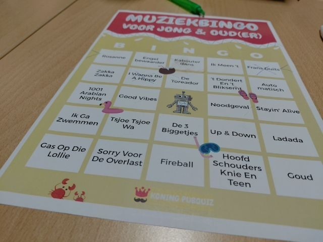 Muziekbingo zorgt voor een gezellige avond in Huis van de Wijk Middelwatering