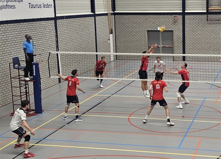    Perdijk Makelaars Zevenhuizen Heren 2 pakken punt bij Taurus
