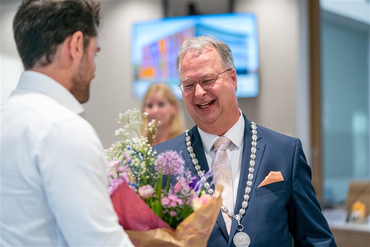 voordracht-herbenoeming-burgemeester-han-weber-felicitatie.jpg